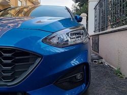 Blu Usata 2021 Ford Focus ST-Line Tre volumi | 18.500 € (Cara)
