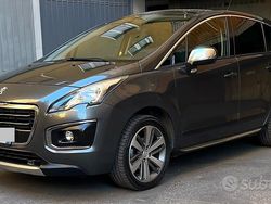 Grigio Usata 2016 Peugeot 3008 Monovolume | 8900 € (Super prezzo)