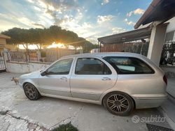 Usata 2002 Lancia Lybra Tre volumi | 1300 € (Buon prezzo)