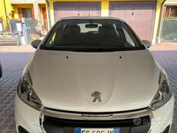 Bianco Usata 2018 Peugeot 208 Due volumi | 11.200 € (Molto cara)