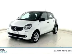 Bianco tetto nero Usata 2019 Smart ForFour Tre volumi | 10.400 € (Ottimo prezzo)