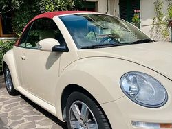 Usata 2007 VW Beetle Cabrio | 7850 € (Molto cara)