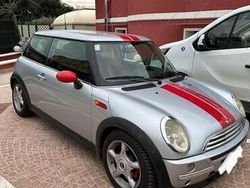 Grigio Usata 2003 Mini One D Due volumi | 4200 € (Molto cara)
