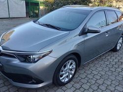 Argento Usata 2016 Toyota Auris Hybrid Station wagon | 13.000 € (Buon prezzo)