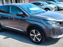 Grigio Usata 2024 Peugeot 3008 Allure SUV | 28.700 € (Cara)