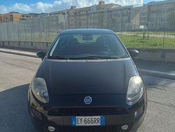 Blu Usata 2015 Fiat Punto Lounge Tre volumi | 3800 € (Buon prezzo)