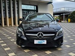Nero Usata 2014 Mercedes CLA200 Tre volumi | 14.900 € (Buon prezzo)