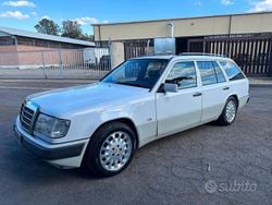 Bianco Usata 1991 Mercedes 200 Station wagon | 5000 €