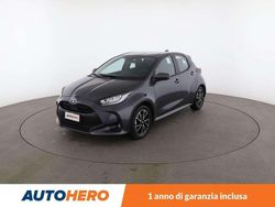 Grigio Usata 2023 Toyota Yaris Hybrid Trend Tre volumi | 19.699 € (Buon prezzo)