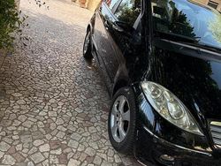 Nero Usata 2005 Mercedes A200 Tre volumi | 3000 € (Cara)