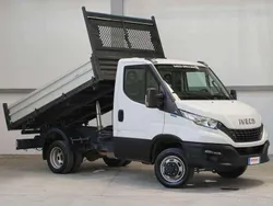 Bianco Usata 2021 Iveco Daily Furgone | 31.990 € (Molto cara)