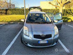 Grigio Usata 2007 Toyota Yaris Tre volumi | 3000 €