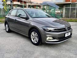 Grigio Usata 2019 VW Polo Comfortline Tre volumi | 13.900 € (Buon prezzo)