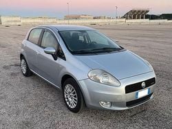 Grigio Usata 2007 Fiat Grande Punto Due volumi | 2700 € (Buon prezzo)