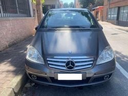 Antracite Usata 2009 Mercedes A180 Avantgarde Tre volumi | 3800 € (Buon prezzo)