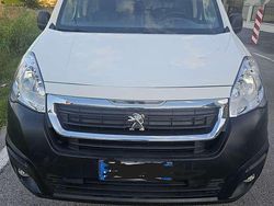 Bianco Usata 2016 Peugeot Partner Tepee Monovolume | 9500 € (Buon prezzo)