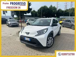 Bianco Usata 2023 Toyota Aygo Active Due volumi | 11.990 € (Ottimo prezzo)