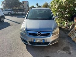 Blu Usata 2007 Opel Zafira Cosmo Monovolume | 2200 € (Buon prezzo)