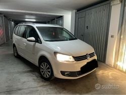 Bianco Usata 2015 VW Touran Monovolume | 6900 € (Buon prezzo)