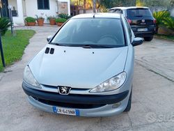 Grigio Usata 2005 Peugeot 206 Due volumi | 2200 € (Buon prezzo)
