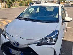 Bianco Usata 2019 Toyota Yaris Hybrid Due volumi | 10.000 € (Ottimo prezzo)