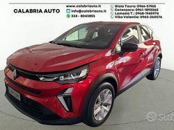 Rosso Nuova 2025 Renault Captur Evolution SUV | 21.950 € (Buon prezzo)