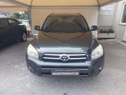 Grigio Usata 2006 Toyota RAV4 SUV | 6000 € (Buon prezzo)