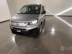 Grigio Nuova 2025 Fiat Doblò Monovolume | 23.690 €