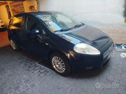 Blu Usata 2006 Fiat Grande Punto Due volumi | 3200 € (Cara)