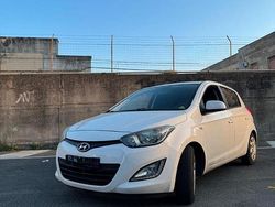 Bianco Usata 2013 Hyundai i20 Edition Due volumi | 5600 € (Buon prezzo)
