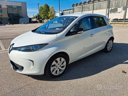 Bianco Usata 2016 Renault Zoe Due volumi | 5900 €