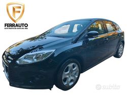 Nero Usata 2014 Ford Focus Tre volumi | 5900 € (Buon prezzo)