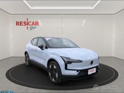 Cloud blue Usata 2024 Volvo EX30 Ultra SUV | 37.900 € (Cara)