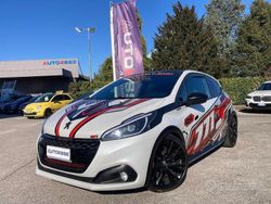 Bianco Usata 2016 Peugeot 208 GTi Due volumi | 14.500 € (Molto cara)