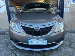 Grigio Usata 2017 Lancia Ypsilon Silver Due volumi | 8900 € (Buon prezzo)