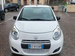 Bianco Usata 2010 Suzuki Alto Due volumi | 3800 € (Buon prezzo)