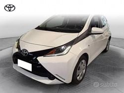 Bianco Usata 2018 Toyota Aygo X-play Due volumi | 9900 € (Buon prezzo)