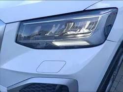 Bianco Usata 2022 Audi Q2 Business SUV | 28.900 € (Buon prezzo)