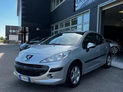 Argento Usata 2007 Peugeot 207 Tre volumi | 2200 € (Ottimo prezzo)