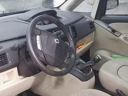 Usata 2005 Lancia Musa Monovolume | 1700 € (Cara)