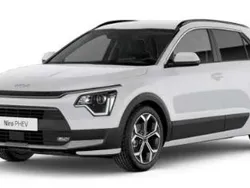 Bianco Nuova 2025 Kia Niro Style SUV | 34.000 € (Ottimo prezzo)