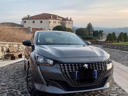 Grigio Usata 2022 Peugeot 208 Due volumi | 12.800 € (Buon prezzo)