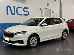 Bianco Usata 2023 Skoda Fabia Ambition Tre volumi | 13.500 € (Buon prezzo)