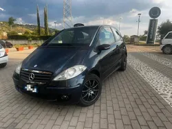 Nero Usata 2007 Mercedes A160 Tre volumi | 2900 € (Buon prezzo)