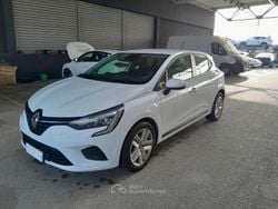 Bianco Usata 2021 Renault Clio V Zen Tre volumi | 12.899 € (Buon prezzo)