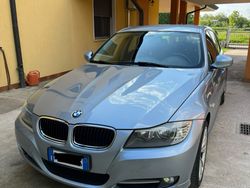 Grigio Usata 2011 BMW 320 Station wagon | 8000 € (Molto cara)