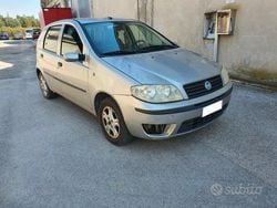 Grigio Usata 2004 Fiat Punto Dynamic Due volumi | 2499 € (Molto cara)