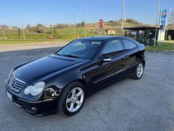 Usata 2005 Mercedes C180 Elegance Coupé | 2900 € (Buon prezzo)