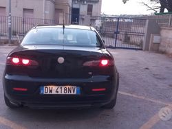 Nero Usata 2008 Alfa Romeo 159 Tre volumi | 1500 € (Buon prezzo)