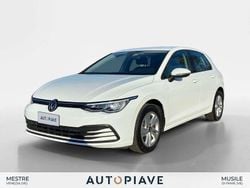 Bianco Usata 2022 VW Golf Life Tre volumi | 21.590 € (Ottimo prezzo)